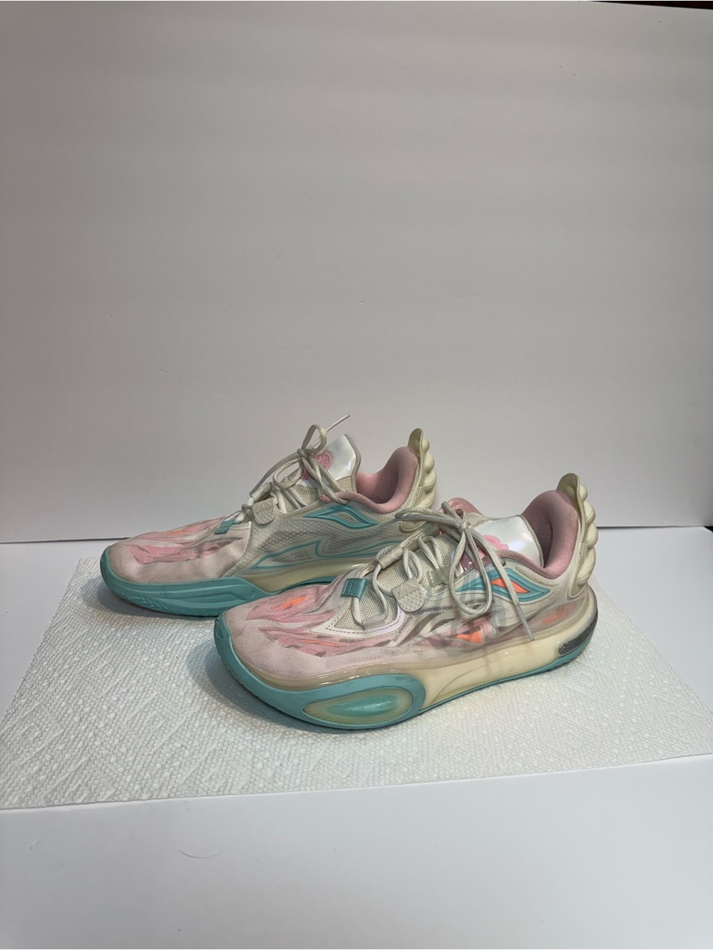 Li-Ning Way of Wade All City 11 V2 'Family Love' shoes Men’s size US 9